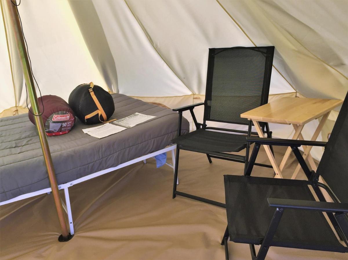 Starlight Tent 1 Holbrook Bagian luar foto